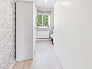 Photo 24- click for photo gallery